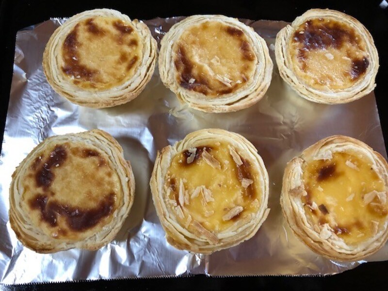 チョコ入りタルトも加えて6個に