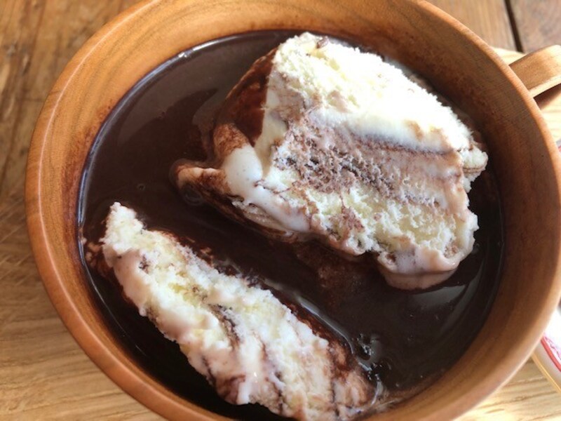 ココアにアイスをいれる