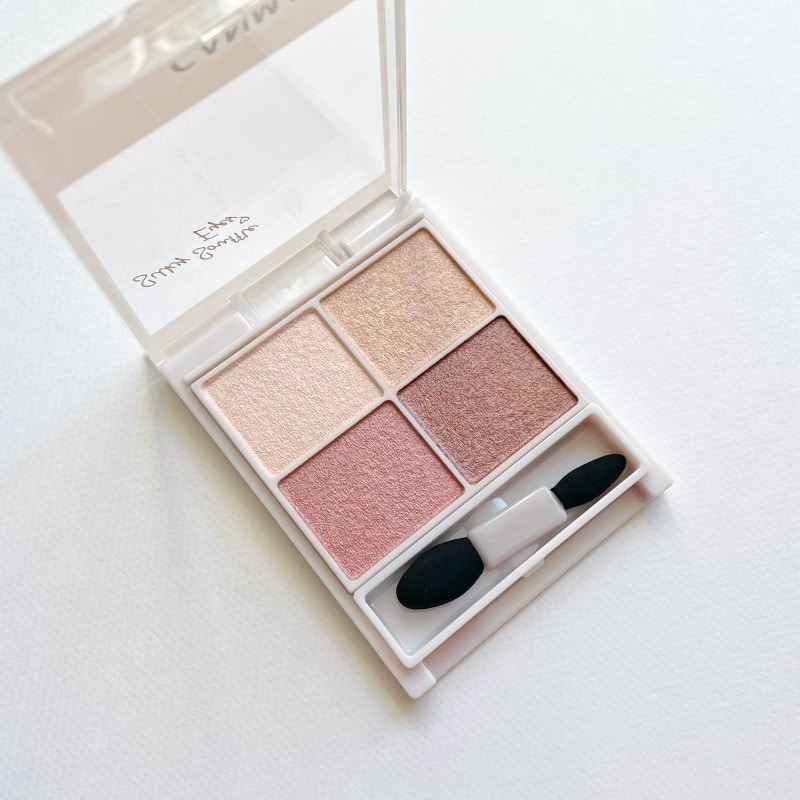 キャンメイク シルキースフレアイズ 02（税抜750円）