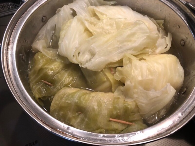 コンソメスープで煮込む