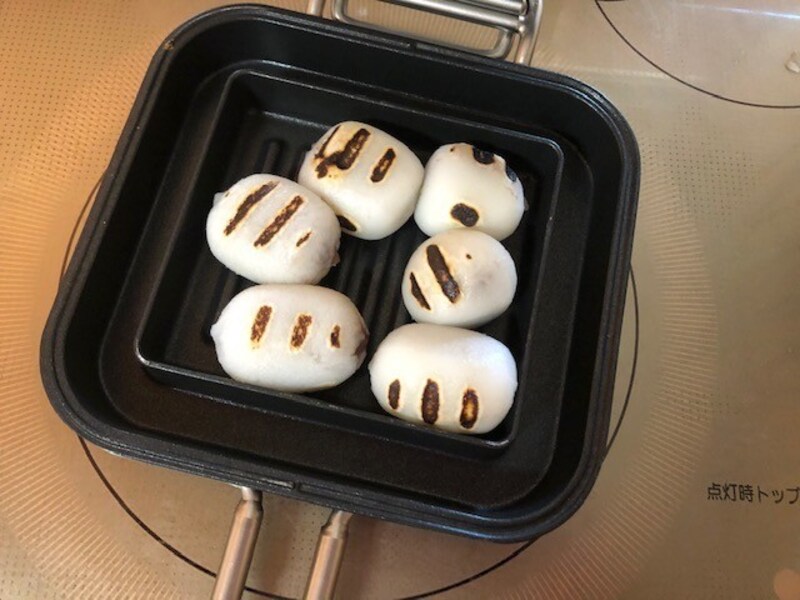 焦げ目をつける