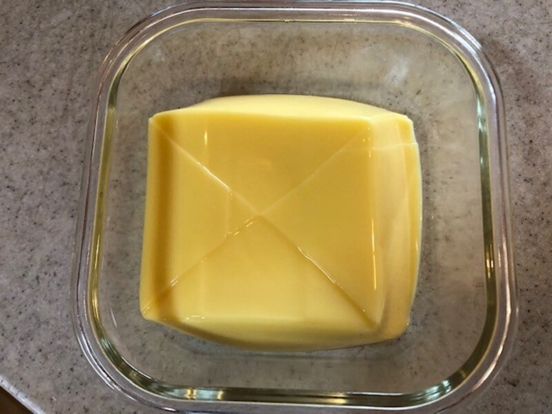 容器に入れて冷蔵庫で保存