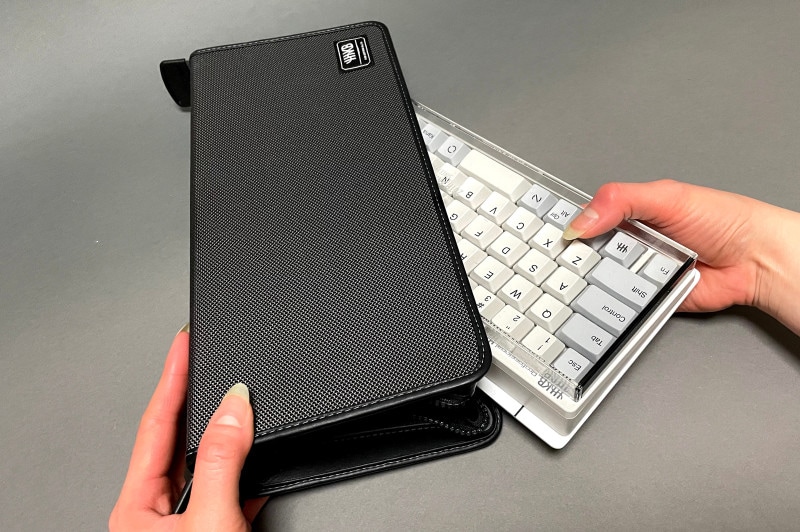 オプションごと収納できるので出張に向いています