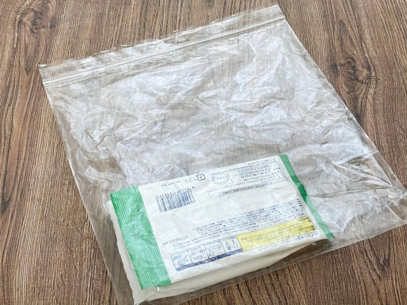 防災グッズ100円ショップウェットティッシュ