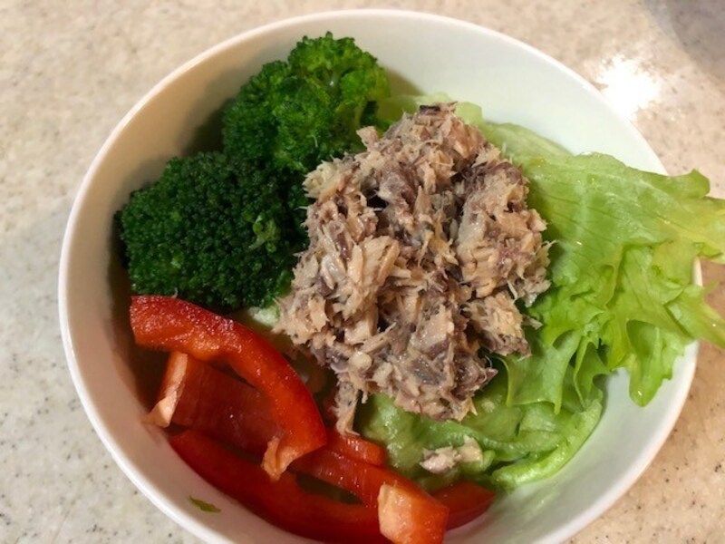 サラダにトッピング