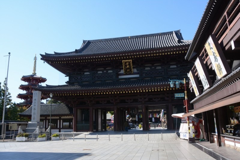 川崎大師の大山門