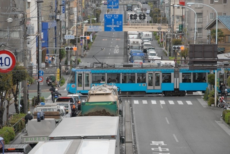 世田谷線名物の若林踏切