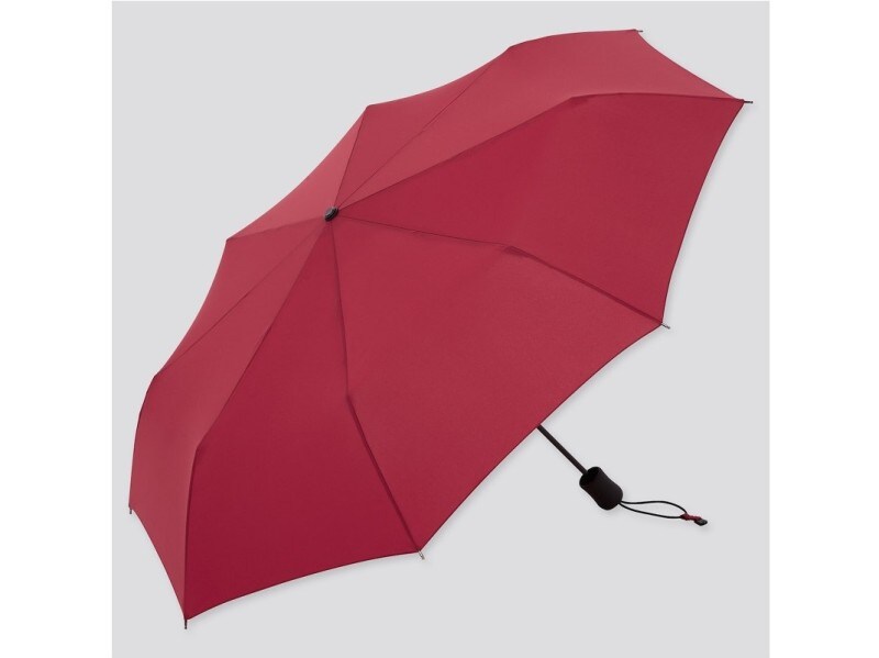 ユニクロ UVカットコンパクトアンブレラ 1500円(税込)