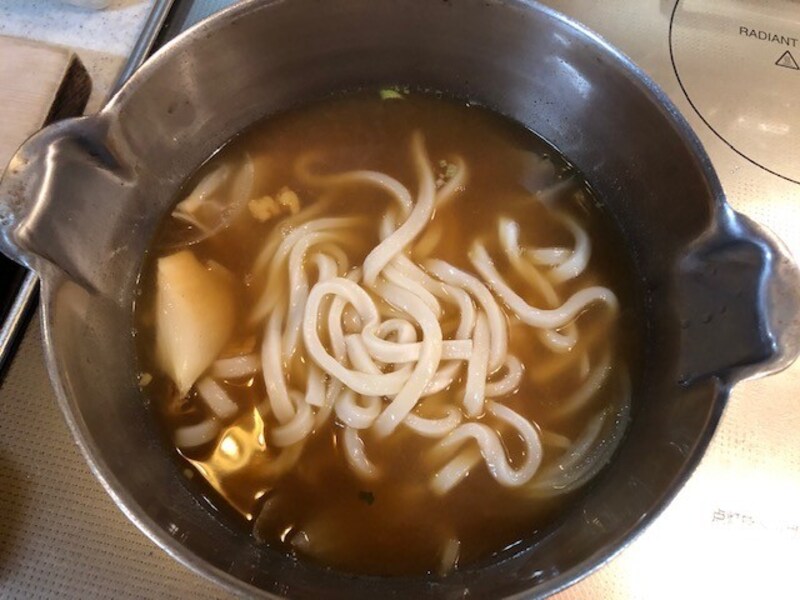 うどんを煮る