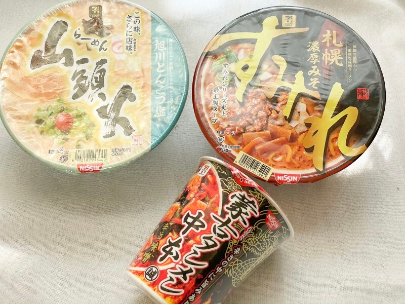 セブンプレミアム山頭火　278円／すみれ　300円／蒙古タンメン中本　216円