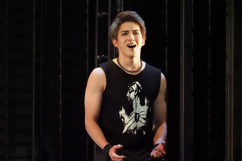 甲斐翔真（『RENT』）写真提供：東宝演劇部