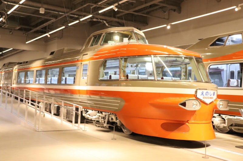 ロマンスカーNSE