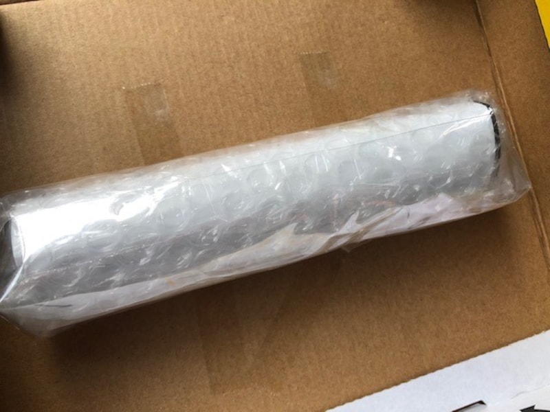 箱に貼り付けてしまう