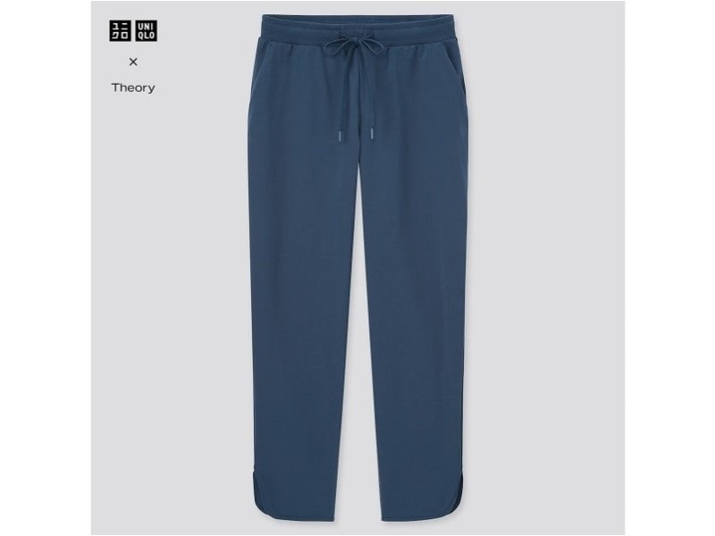 ウルトラストレッチアクティブ アンクルパンツ　2990円（税込）