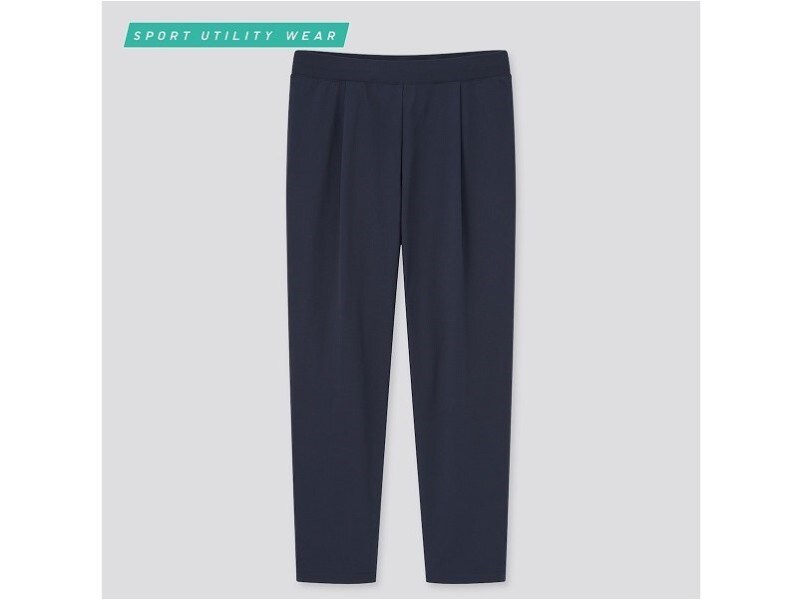 ユニクロ　ウルトラストレッチアクティブテーパード アンクルパンツ　1990円（税込）