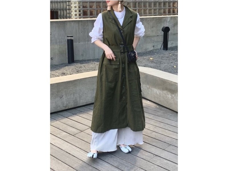 JWアンダーソンコラボの新作ワンピースはジレにもなる2WAY 出典:WEAR