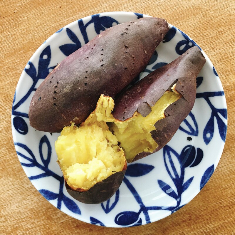 「じっくり焼いもコース」による焼いもは時間が少しかかるけれど絶品!