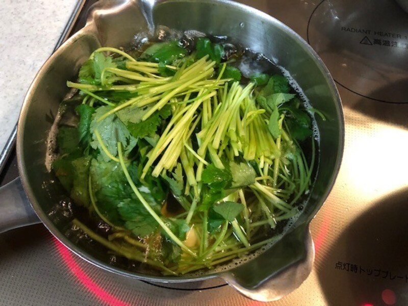 三ツ葉を入れる