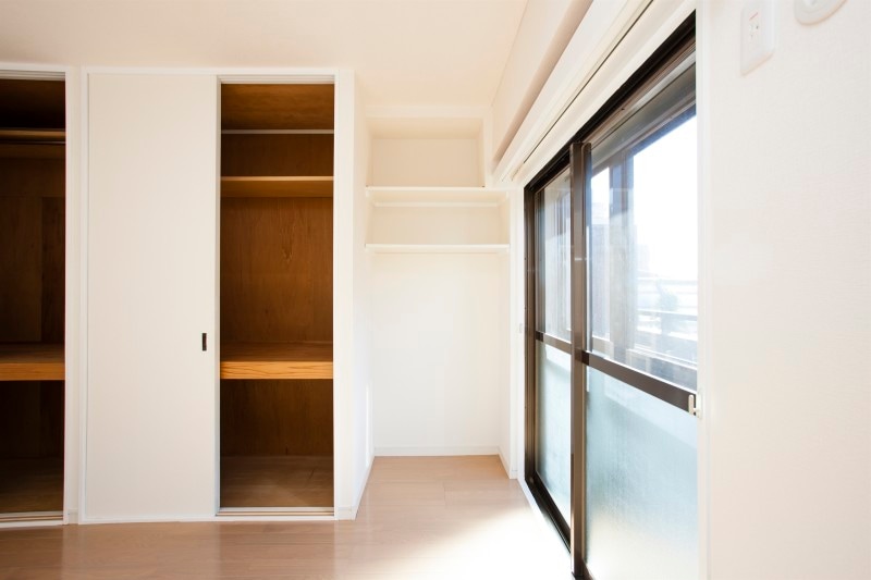 押し入れ春先の大掃除