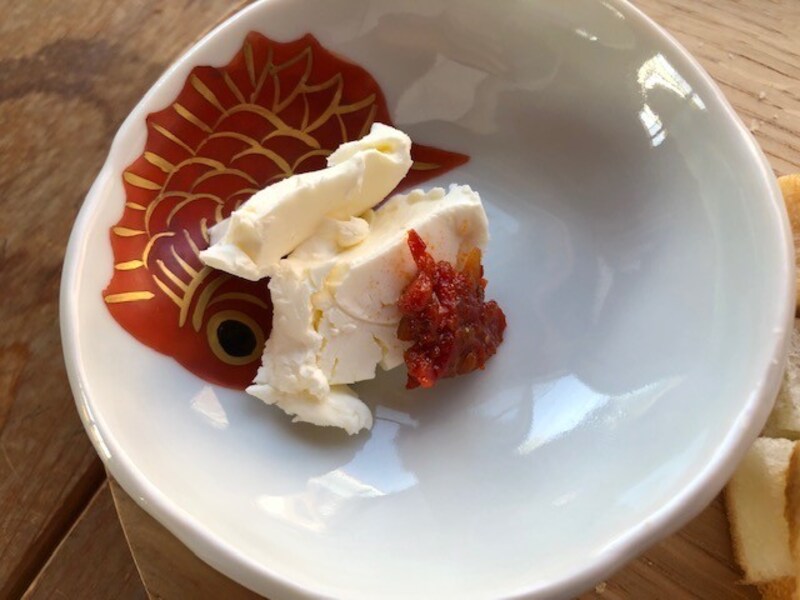 クリームチーズとハリッサ