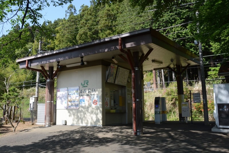 JR青梅線の石神前駅
