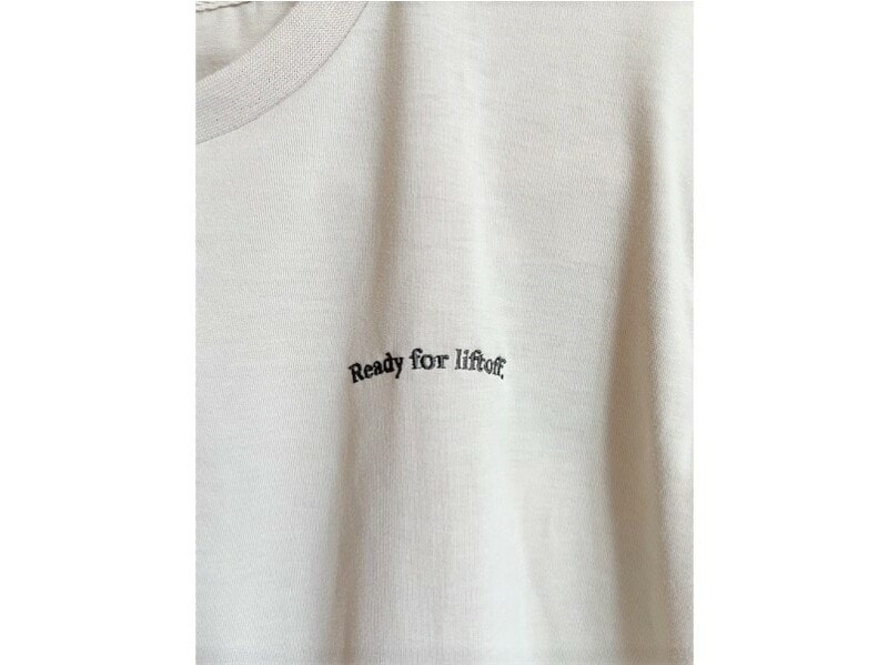 胸の刺繍ロゴデザインがおしゃれ！ 普通のTシャツとしても使えます