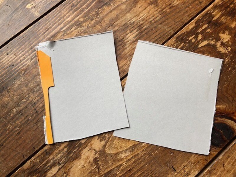 厚手の紙を用意