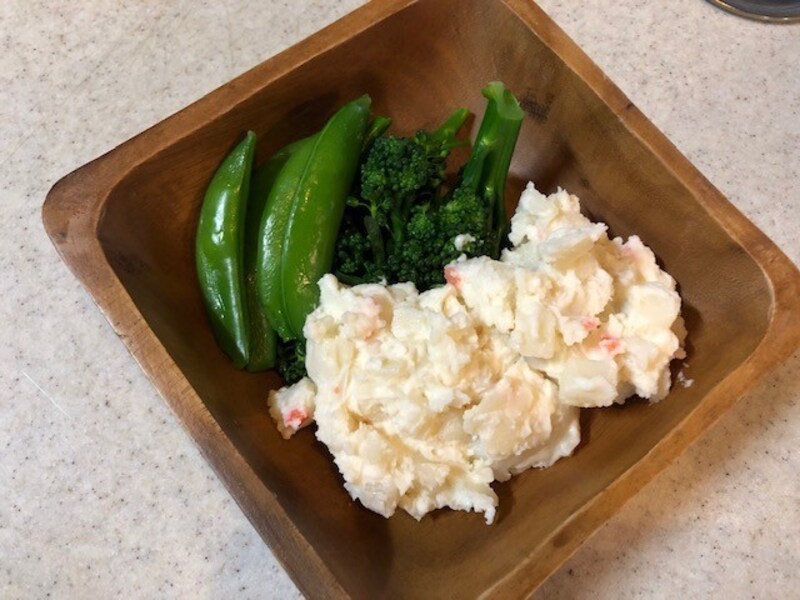 サラダもたっぷり入る