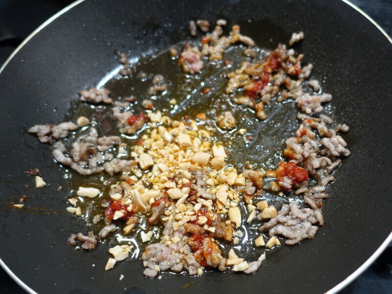 よく炒めて香ばしくします