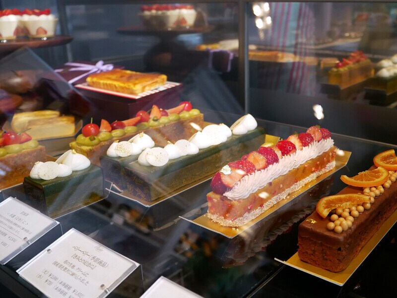 「要冷蔵」のオリジナル生パウンドケーキ