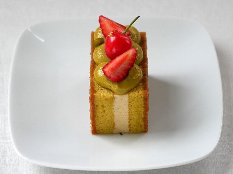 季節限定・ピスターシュ（大2000円、小750円）……4月中旬～5月下旬までの販売