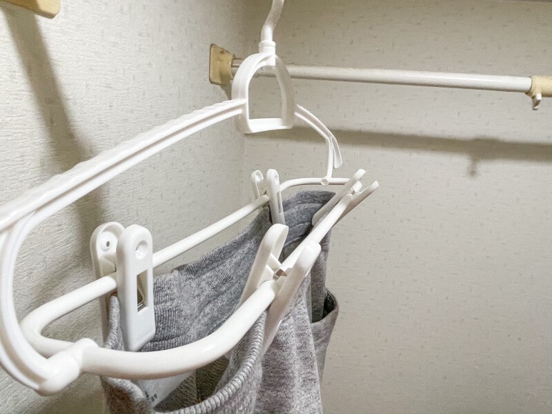 ダイソーズボン干し用ハンガー