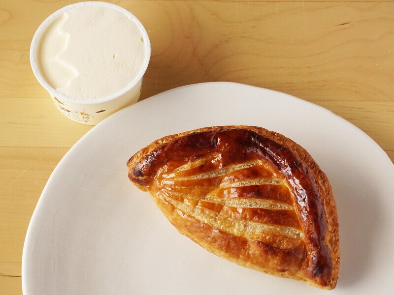 プレミアムアップルパイとアイスクリーム