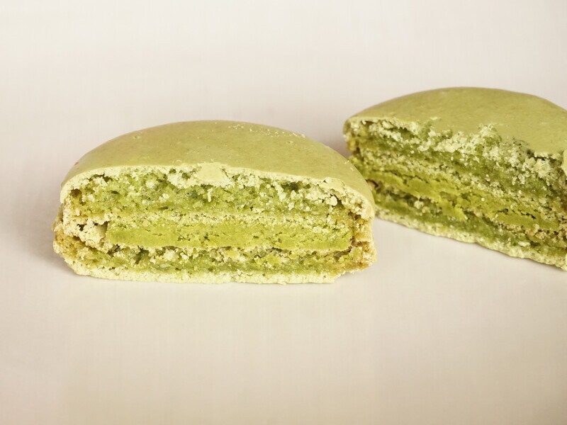 北海道バターと風宇治抹茶を用いた抹茶クリームをサンド