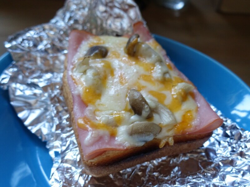 甘みのあるパンにチーズが合いますね！