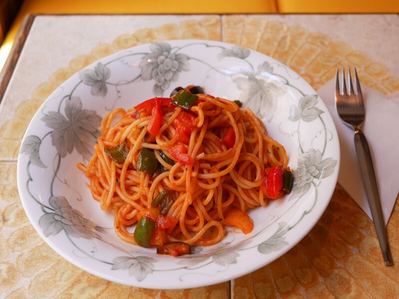 ナポリタンスパゲッティー(650円)はケチャップにプラスした隠し味が決め手