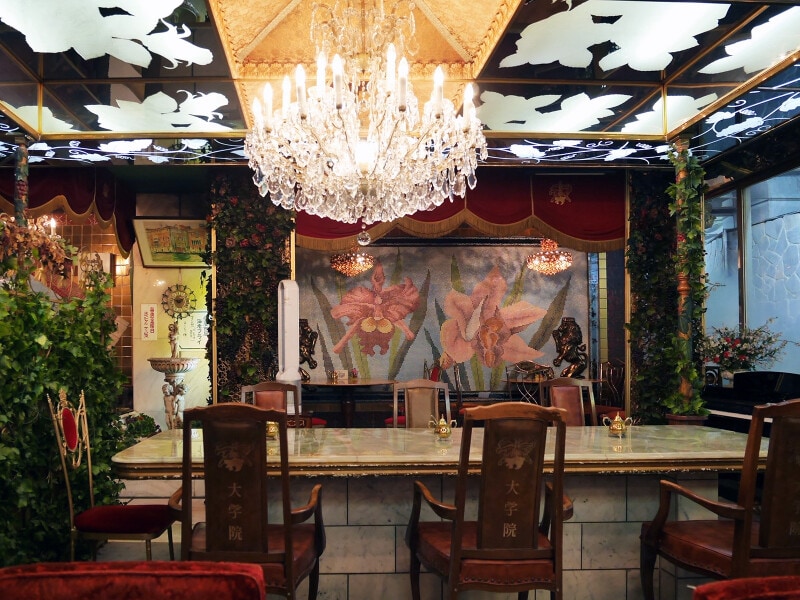 オーキット特別室は店内の奥に設けられています