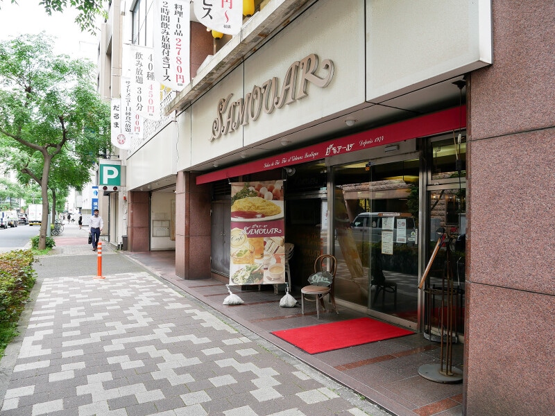 サモアール 馬車道店の入口は2ヵ所あります
