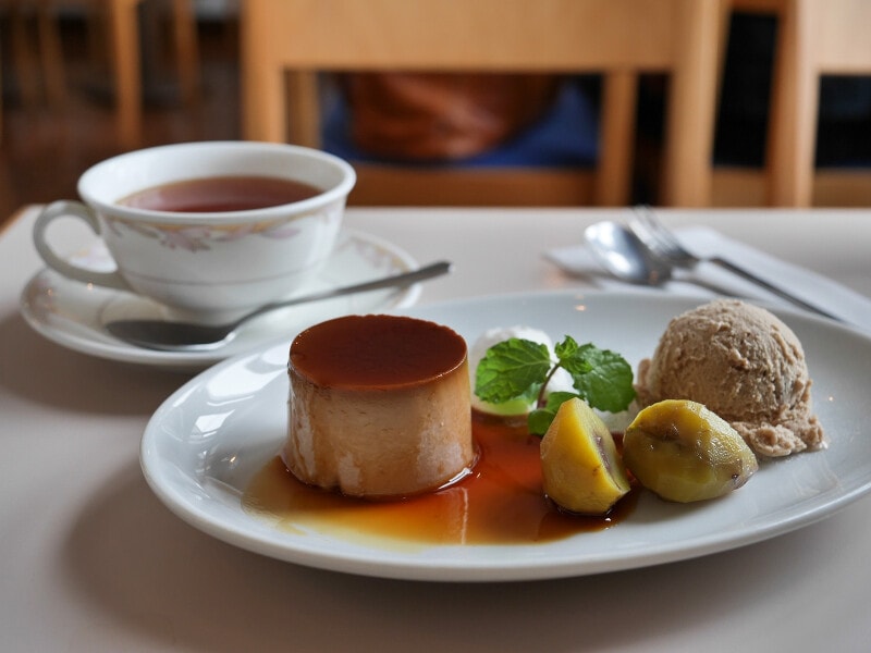 栗の出回る期間限定「栗のプリンア・ラ・モード セット」(1100円)