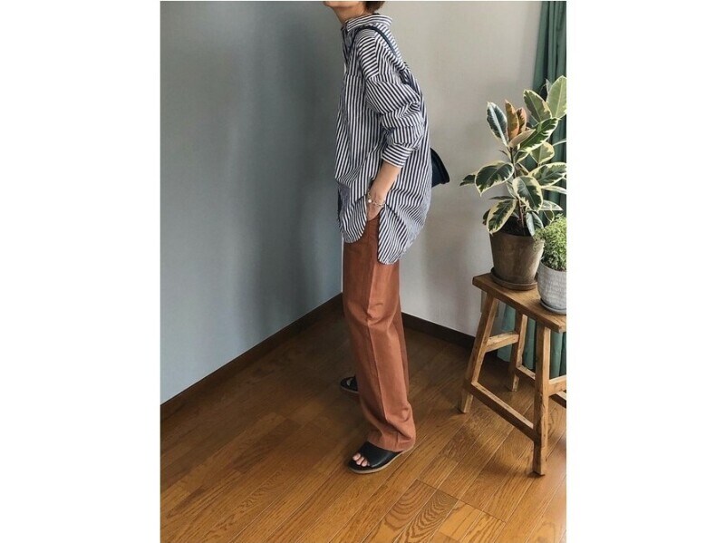 暑い夏にとにかく快適なリネンブレンド系パンツは狙い目　出典：WEAR