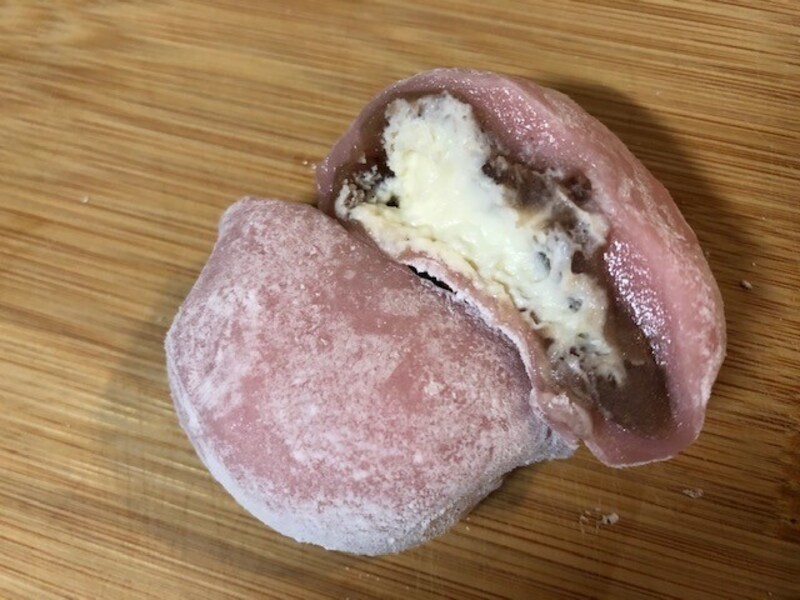 解凍した状態で半分に切る