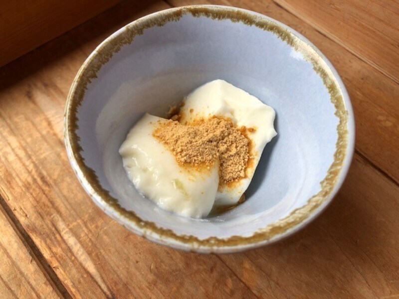 きな粉をかける