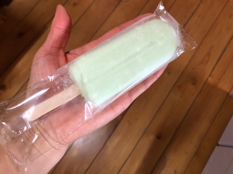 手に乗せてサイズ比較