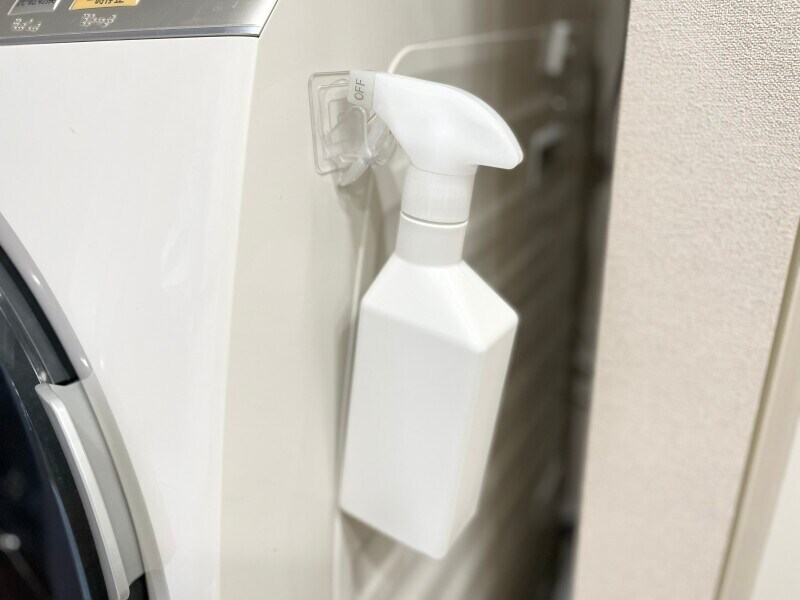 トリガー部分がフックの穴にかかるので安定して掛けられる