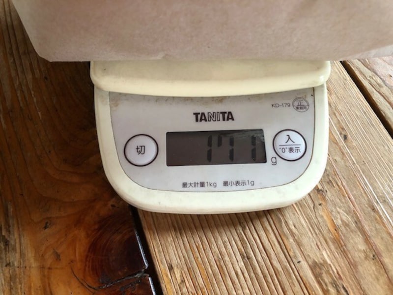 重さは171g