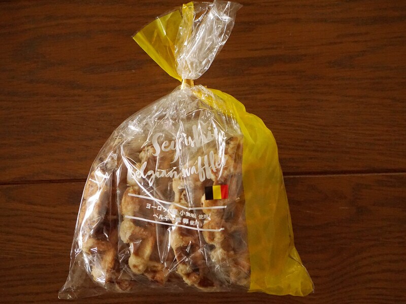 成城石井「ベルギーチョコチップワッフル」(4個入り/647円税込)
