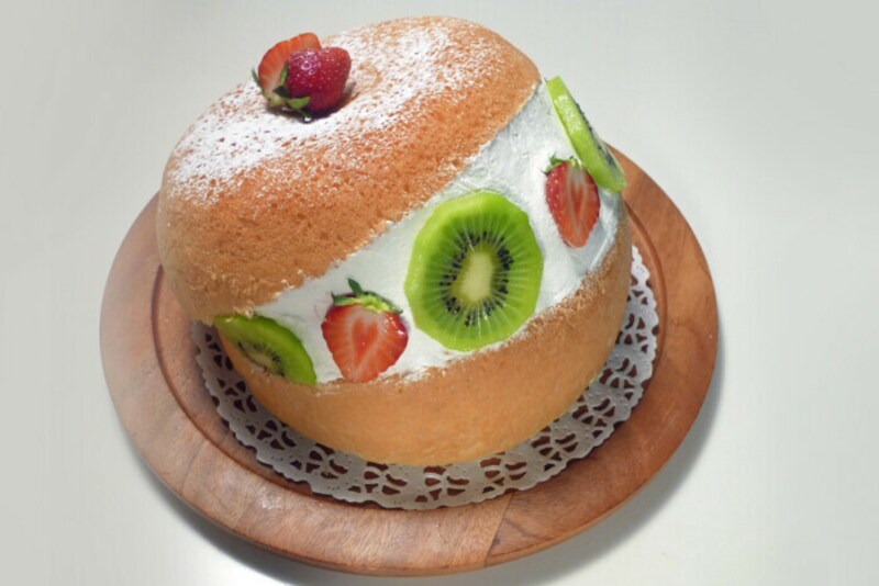 話題のスイーツ「マリトッツォ」をでっかく再現!