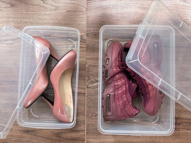 ダイソーの透明靴ケース