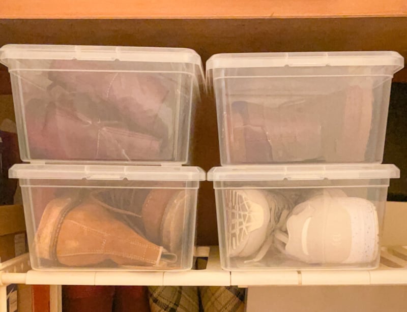 ダイソーの透明靴ケース