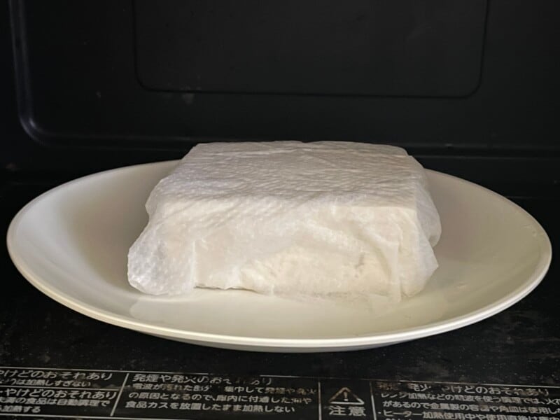 電子レンジを使った豆腐の水切り